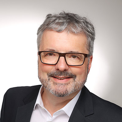Dr. Peter O. Wüst